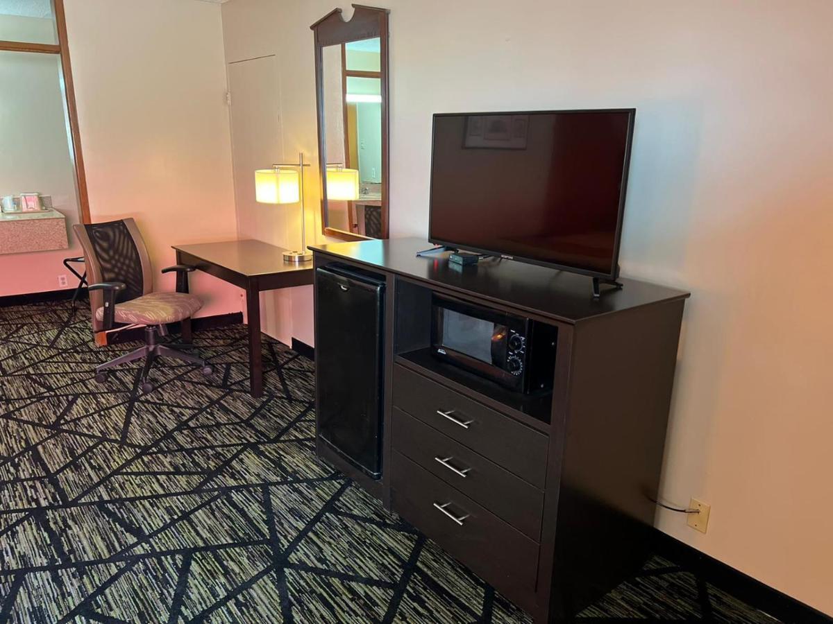 Travelers Lodge Beatrice Luaran gambar